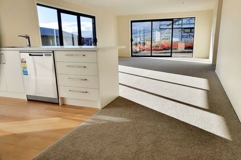 Photo of property in 10 Ward Street, Jacks Point, Queenstown, 9371