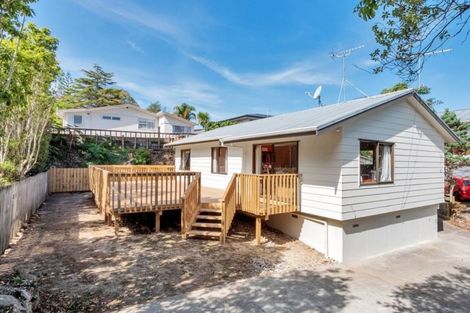 Photo of property in 10a Halberg Street, Glenfield, Auckland, 0629