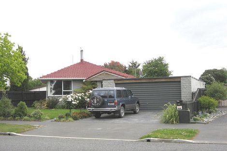Photo of property in 211 Queenspark Drive, Parklands, Christchurch, 8083
