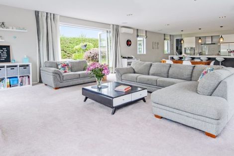 Photo of property in 5 Rotherham Drive, West Melton, 7618