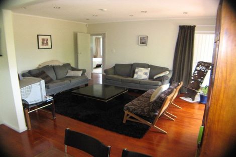 Photo of property in 19 Woodstock Road, Forrest Hill, Auckland, 0620