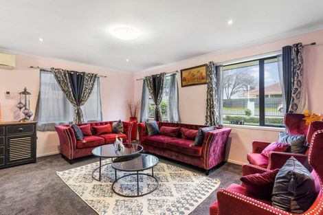 Photo of property in 46 Kayes Road, Pukekohe, 2120
