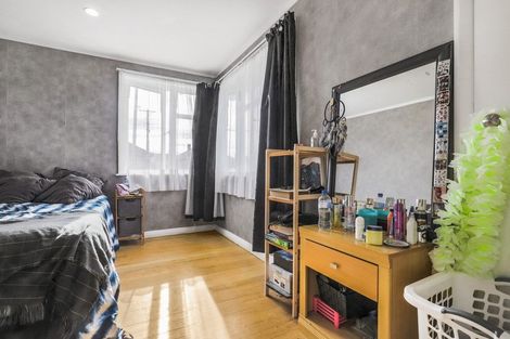 Photo of property in 15 Arimu Road, Papakura, 2110