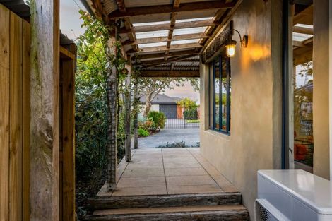 Photo of property in 35 Maire Street, Hawera, 4610