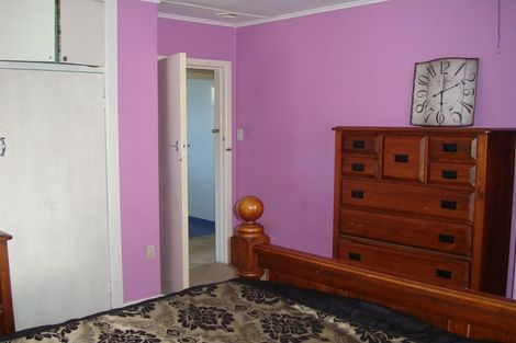 Photo of property in 16 Jollie Road, Twizel, 7901