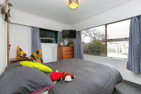 Photo of property in 8 Sarten Street, Waitara, 4320