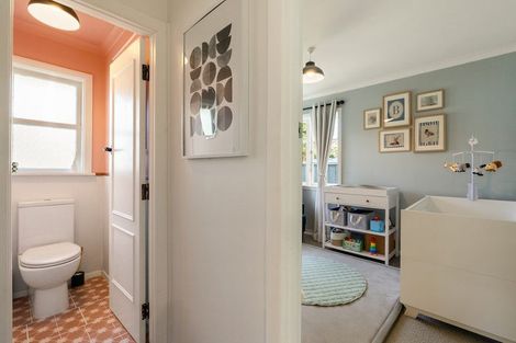 Photo of property in 28 Coates Street, Tawa, Wellington, 5028