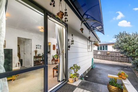 Photo of property in 2/33 Coopers Road, Gate Pa, Tauranga, 3112