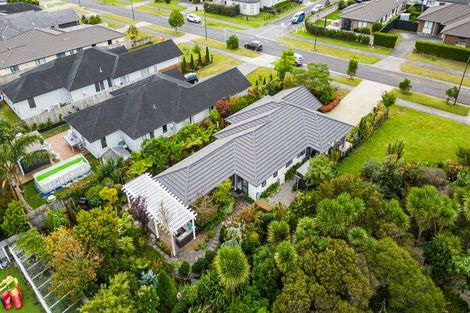 Photo of property in 24 Hooton Drive, Kumeu, 0810