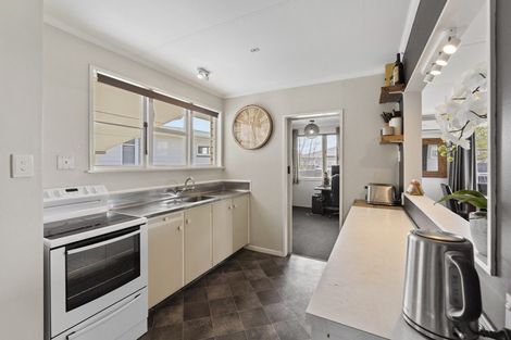 Photo of property in 1 Sutherland Crescent, Westbrook, Palmerston North, 4412