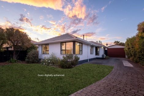 Photo of property in 132 Pacific Road, North New Brighton, Christchurch, 8083