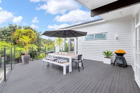 Photo of property in 20 Asbury Crescent, Campbells Bay, Auckland, 0630