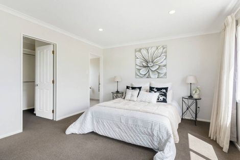 Photo of property in 30 Erne Crescent, East Tamaki, Auckland, 2016