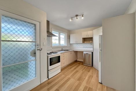 Photo of property in 2/79 Hills Road, Edgeware, Christchurch, 8013