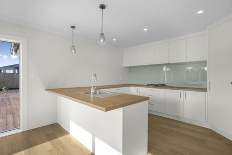 Photo of property in 15c Madison Street, Carterton, 5713