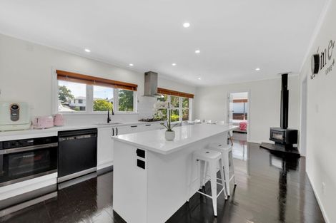 Photo of property in 8 Pegler Drive, Howick, Auckland, 2014