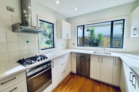 Photo of property in 4/35 John Court Street, Birkenhead, Auckland, 0626