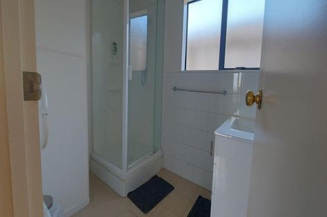 Photo of property in 1/10 Netherlands Avenue, Kelston, Auckland, 0602