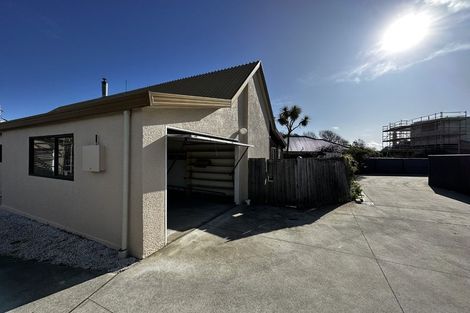 Photo of property in 1/63 Beachville Road, Redcliffs, Christchurch, 8081
