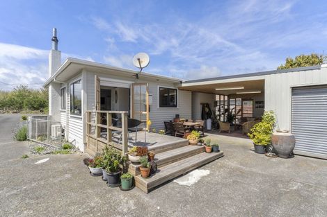 Photo of property in 21 Old Coach Road South, Otaki Beach, Otaki, 5512