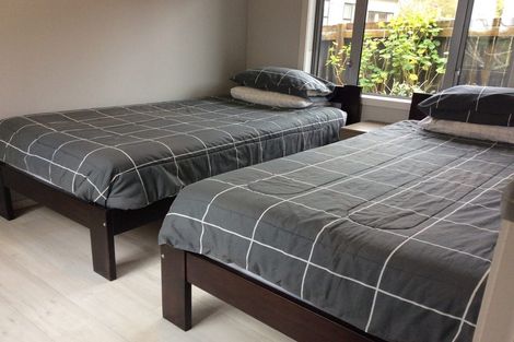 Photo of property in 15 Old Lake Road, Narrow Neck, Auckland, 0624