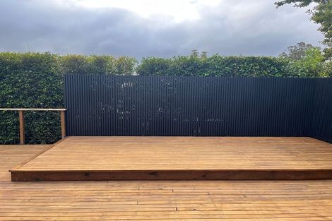 Photo of property in 7a Seymour Road, Sunnyvale, Auckland, 0612