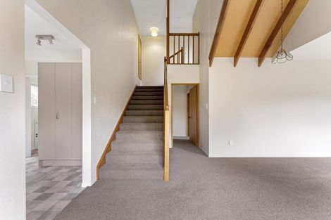 Photo of property in 10 Elvira Court, Bishopdale, Christchurch, 8053