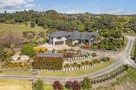 Photo of property in 104 Vaughans Road, Long Bay, Albany, 0792