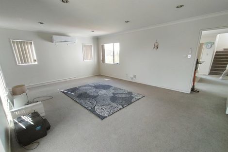 Photo of property in 4 Liscooly Place, Flat Bush, Auckland, 2019