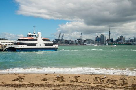 Photo of property in 7 Queens Parade, Devonport, Auckland, 0624