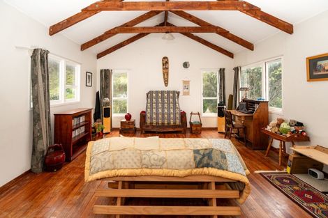 Photo of property in 6 Estuary Street, Makara Beach, Karori, 6972