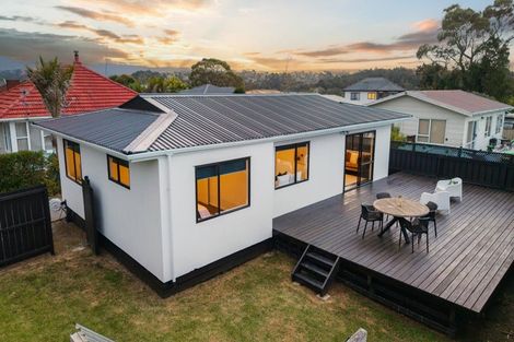 Photo of property in 1/99 Henderson Valley Road, Henderson, Auckland, 0612