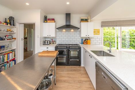 Photo of property in 14 Oakland Avenue, Saint Johns Hill, Whanganui, 4500