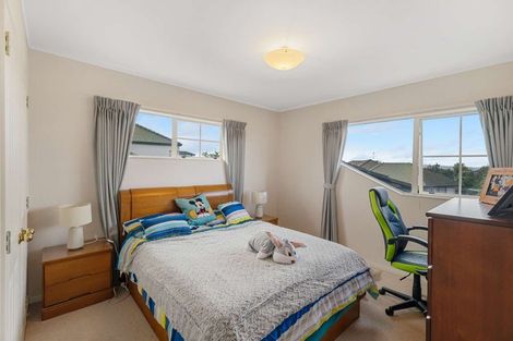 Photo of property in 5 Pat O'connor Place, Manurewa, Auckland, 2105