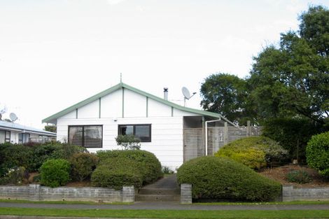 Photo of property in 5 Pain Street, Bulls, 4818