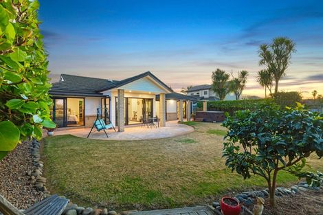 Photo of property in 153 Gravatt Road, Papamoa Beach, Papamoa, 3118