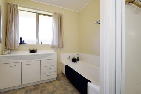 Photo of property in 9 Kendall View, Stoke, Nelson, 7011