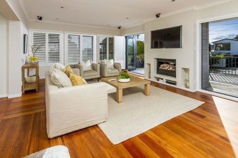Photo of property in 1/2 Cecil Road, Milford, Auckland, 0620