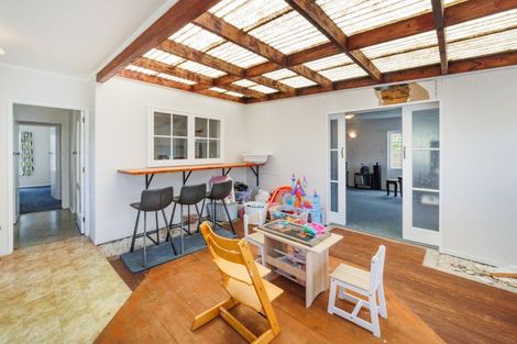 Photo of property in 286 Tremaine Avenue, Takaro, Palmerston North, 4412