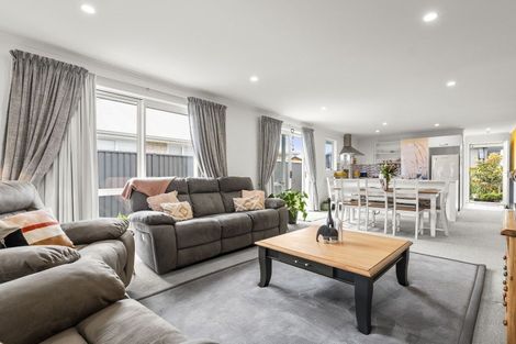 Photo of property in 2c Kauri Lane, Omokoroa, 3114