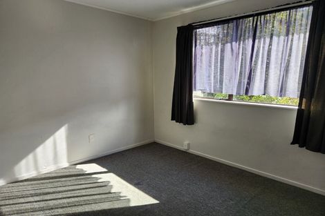 Photo of property in 2/30 Karepo Crescent, Ranui, Auckland, 0612