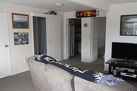 Photo of property in 41 Kauri Road, Stanmore Bay, Whangaparaoa, 0932