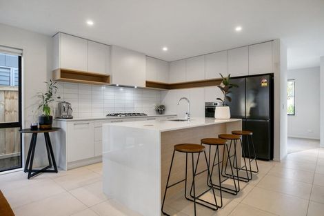 Photo of property in 39 Kabardin Street, Karaka, Papakura, 2113