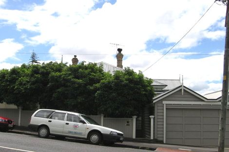 Photo of property in 67 Hinemoa Street, Birkenhead, Auckland, 0626