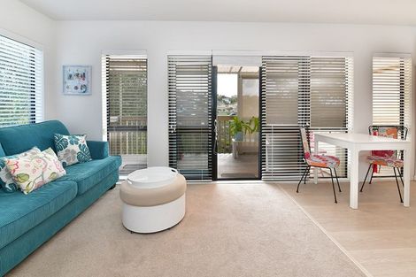 Photo of property in 15/19 Langana Avenue, Browns Bay, Auckland, 0630