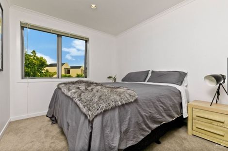 Photo of property in 36 Gunner Drive, Te Atatu Peninsula, Auckland, 0610