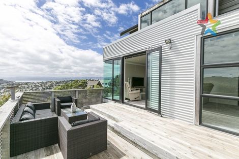 Photo of property in 1 Mewburn Rise, Karori, Wellington, 6012