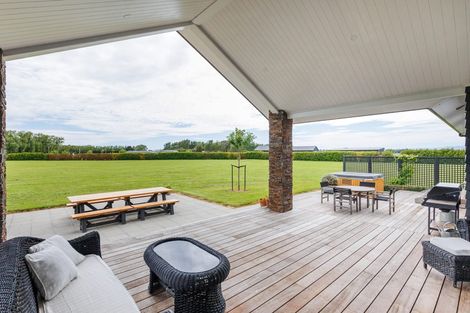 Photo of property in 167 Oroua Road, Kairanga, Palmerston North, 4475