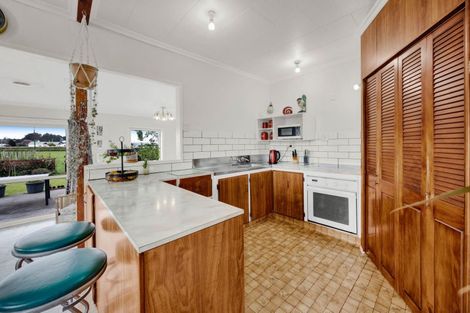 Photo of property in 52 Wallscourt Place, Normanby, Hawera, 4614