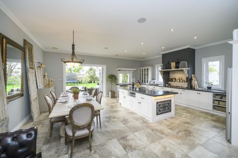 Photo of property in 6 Carlton Avenue, Palmerston North, 4414